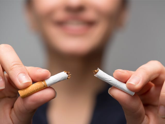 Cigarette cassée en 2